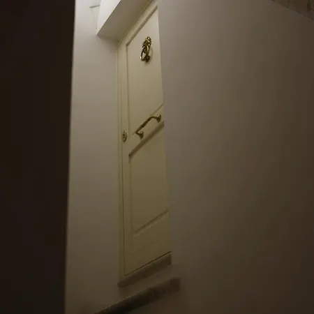 Oda ve Kahvaltı Porta Nuova 3*